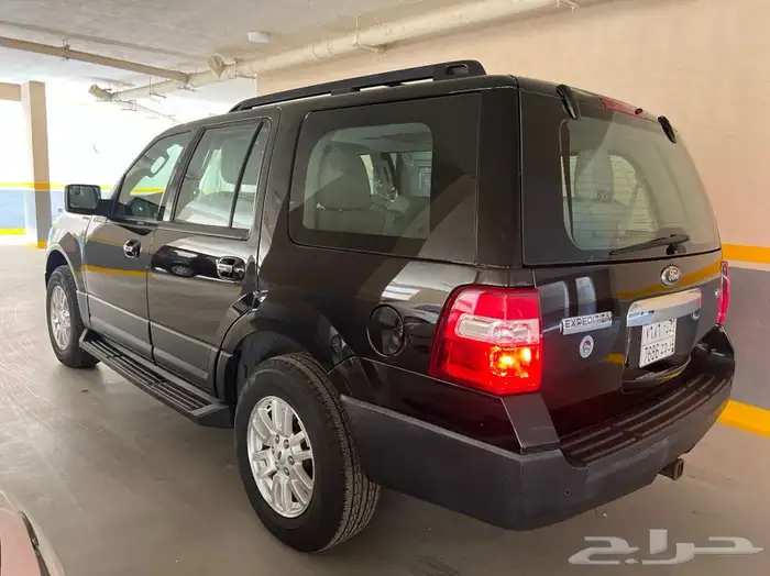 اكسبيديشن 2013 عداد 29 الف كم فقط التوكيلات مالك واحد 4