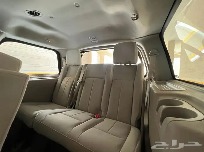 اكسبيديشن 2013 عداد 29 الف كم فقط التوكيلات مالك واحد 36