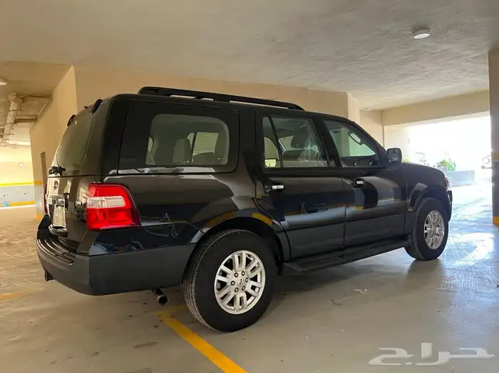 اكسبيديشن 2013 عداد 29 الف كم فقط التوكيلات مالك واحد 1