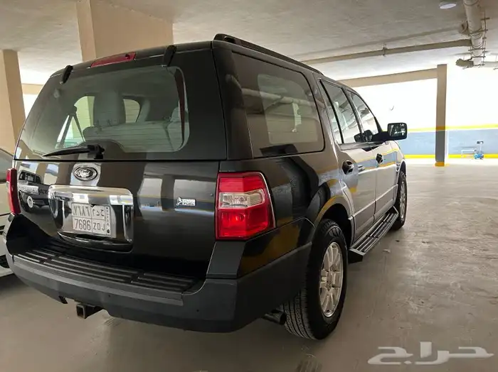 اكسبيديشن 2013 عداد 29 الف كم فقط التوكيلات مالك واحد 5