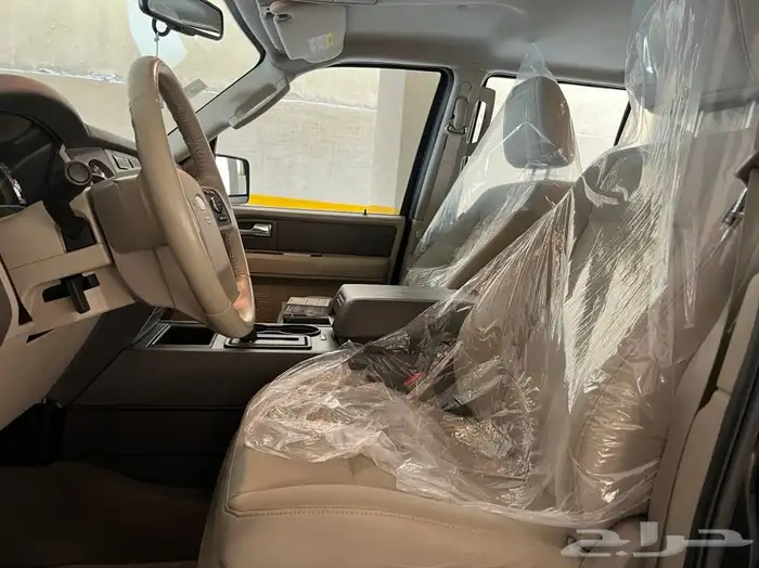 اكسبيديشن 2013 عداد 29 الف كم فقط التوكيلات مالك واحد 16