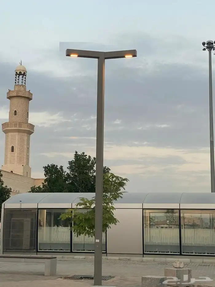 اعمدة شوارع و ديكورية وملاعب حدائق led على الطلب 33