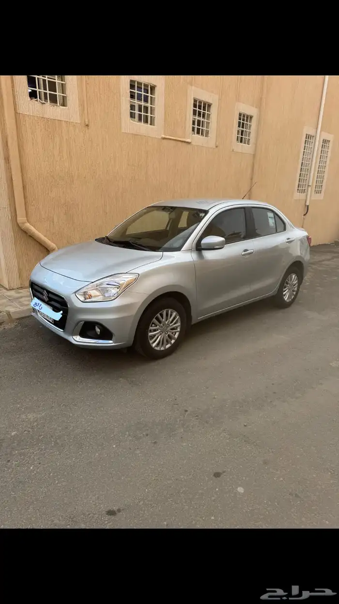 ديزاير سوزوكي 2024 اللون فضي الممشى 25 الف 4