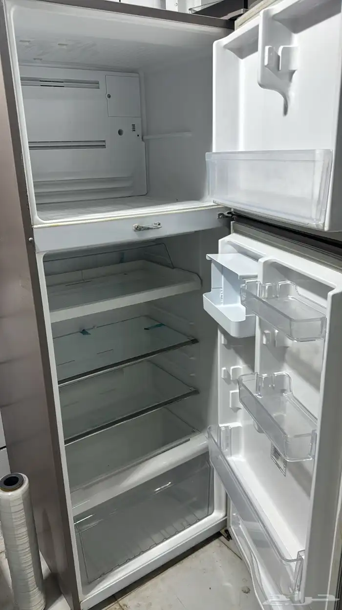مكيفات شباب الثلاجة بابين مستعملة الجديد غسلت مشمش شي في م 15