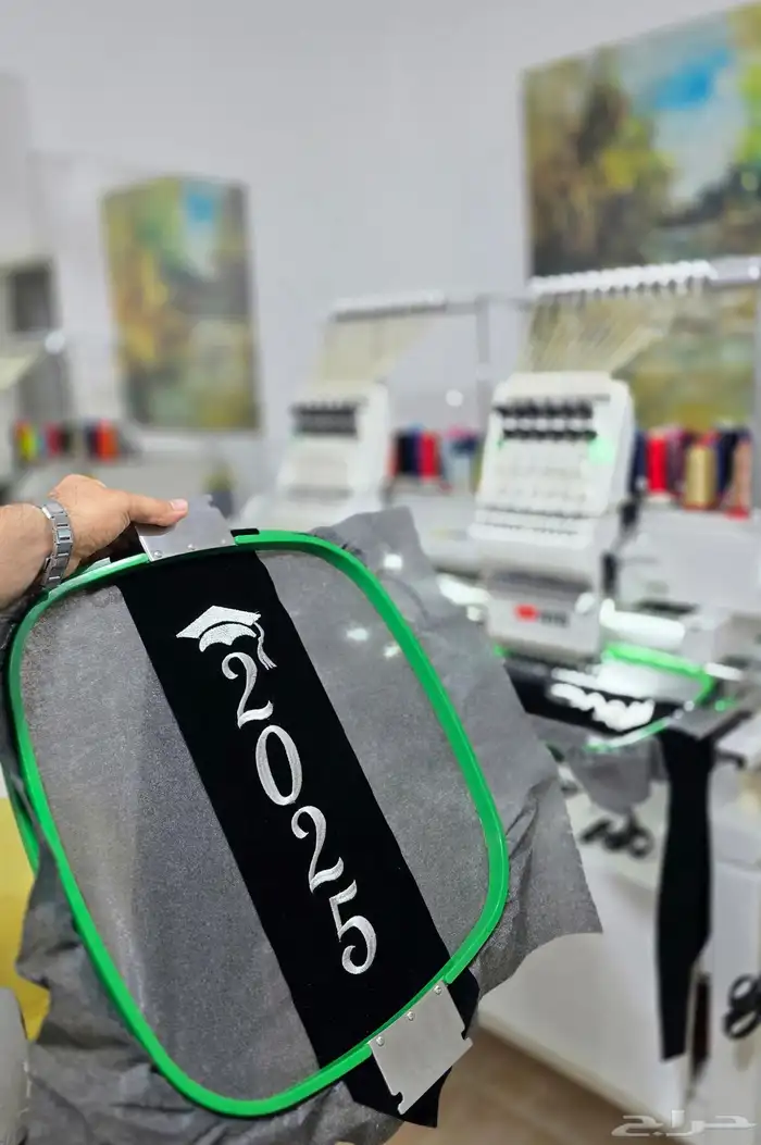 دعايه واعلان تصميم طباعه تطريز طباعه شالات التخرج وبروشات 15