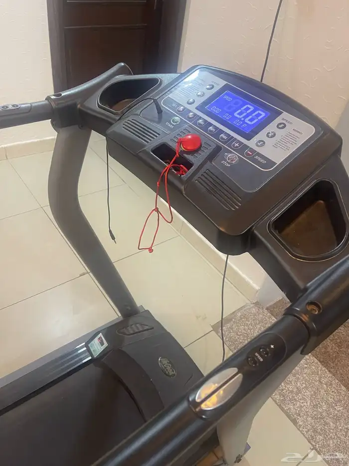 سير مشي شبه جديد استخدام نظيف شاشه دجتل 2
