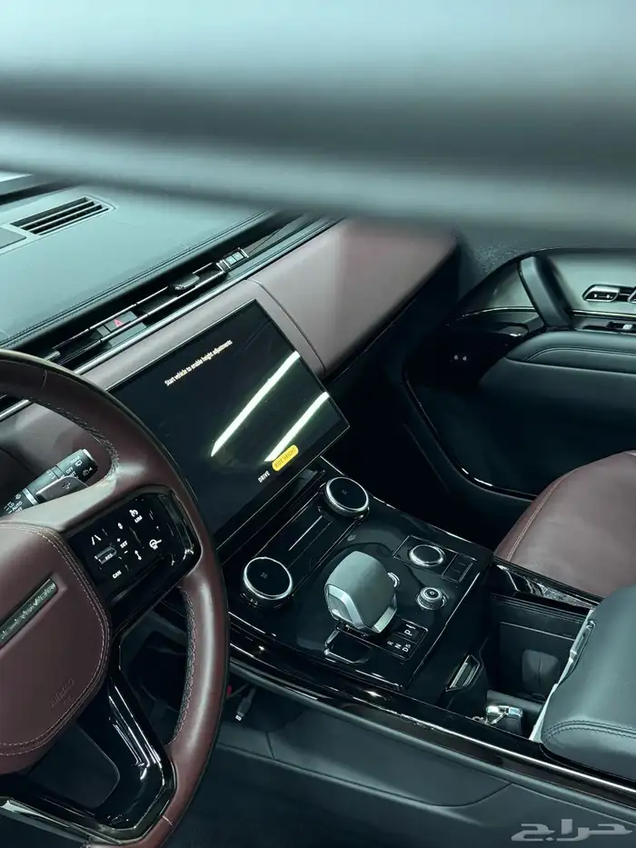 Range Rover sport p400 2023 رنج روفر سبورت 4