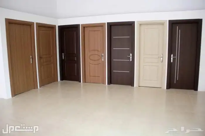 تفصيل مشبات خشب وابواب وخزائن وطاولات خدمة على حسب الطلب 9