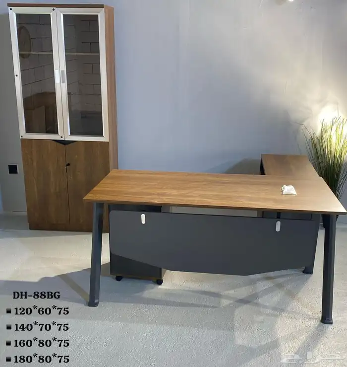 office furniture مكاتب ابيض مودرن و كراسي مكتب و اثاث مكتبي 13