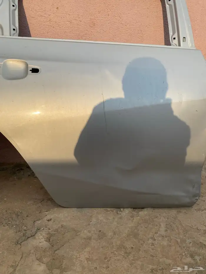 باب خلفي وباب معاون وكالة بس فيه طعجه تتعدل على السوم 1