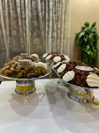 تمور مع شعبيات بصواني فخمه 4
