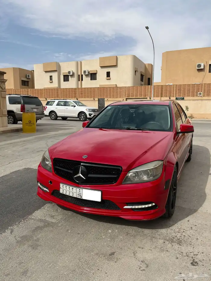 مرسيدس C300 ولوحة شبه مميزة 6