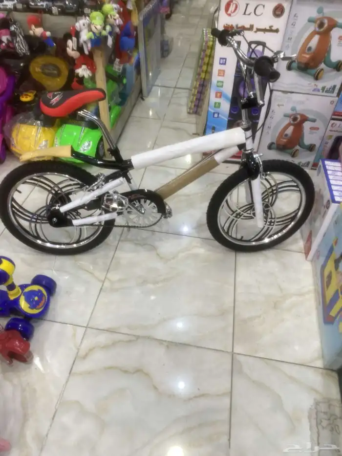 السلام عليكم ورحمة الله وبركاته عندي سيكل حجم20 0