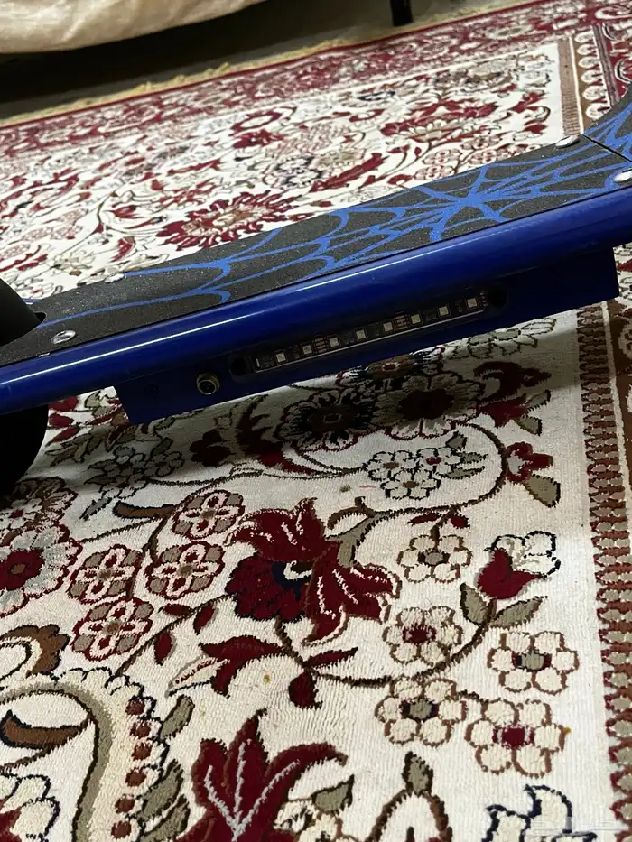 سكوتر نظيف ما في شي 0