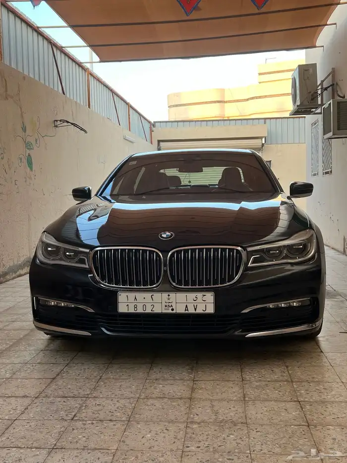 بي ام دبليو 2017 فل كامل 730 LI نظيف جدا مصين جاهز للاستخدام 9