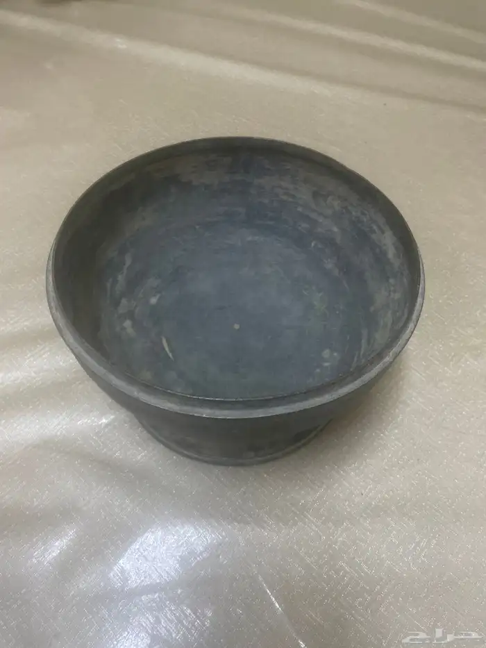 أناء قديم اثري 0