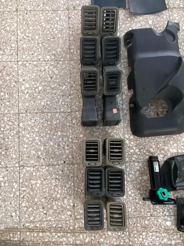 قطع جمس واكسسوارات مخصر من 2000 إلى 2006 26