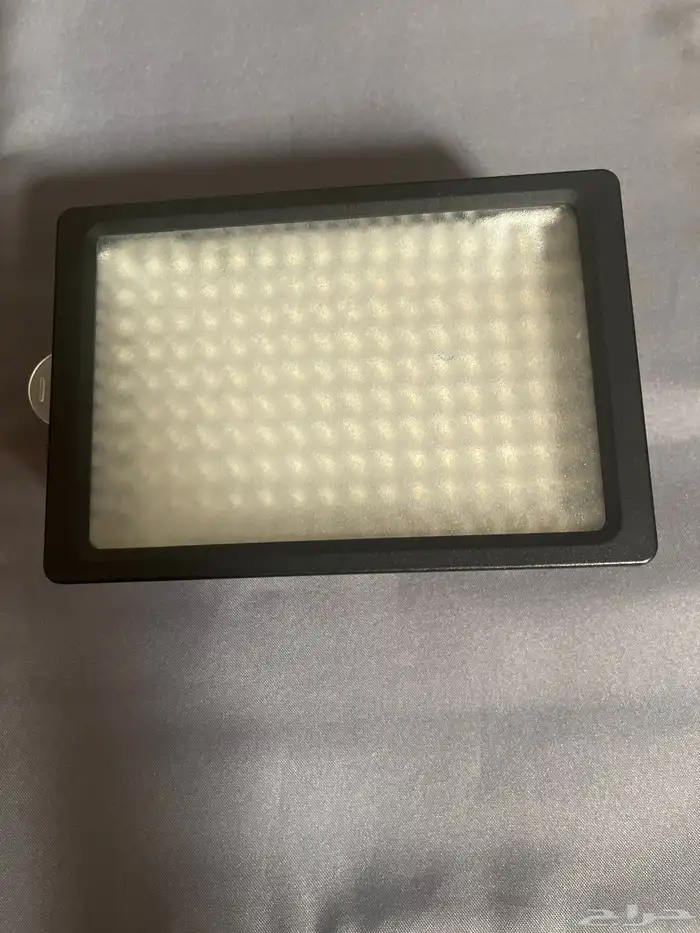 كاميرا نيكون D5300 مع ملحقاتها كاملة 3