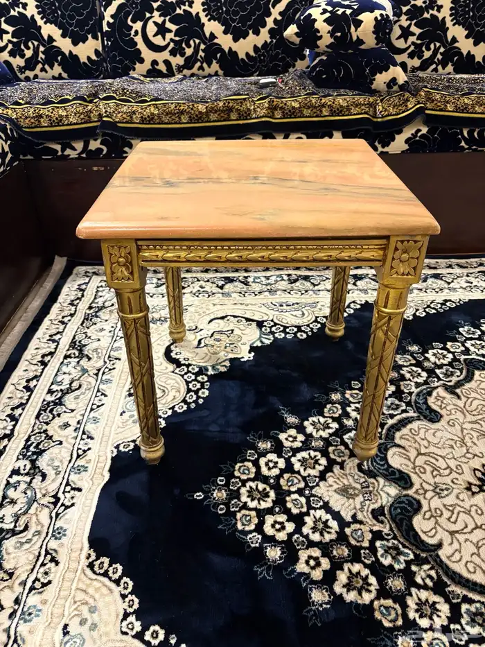 للبيع طاولات رخام روز 2