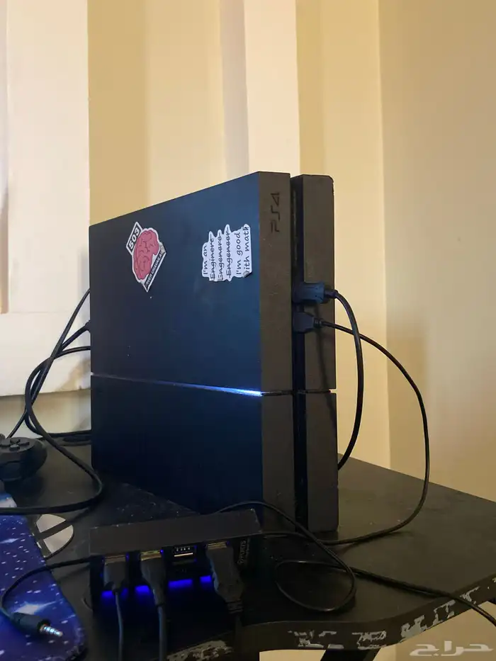 سوني 4 جديد استعمال نادر ونا ماعد ابيه 1