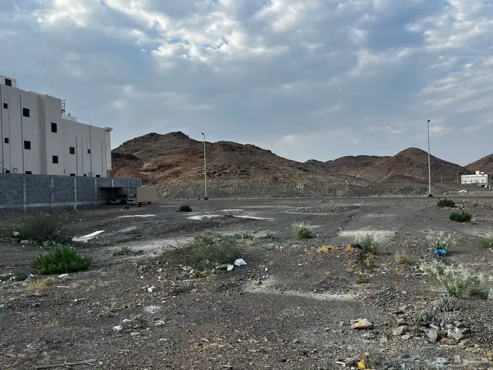 ارض للبيع على واجهتين غرب ابو مرخا 0