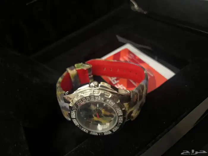 ساعة الماس جديدة بسعر خورافي 1