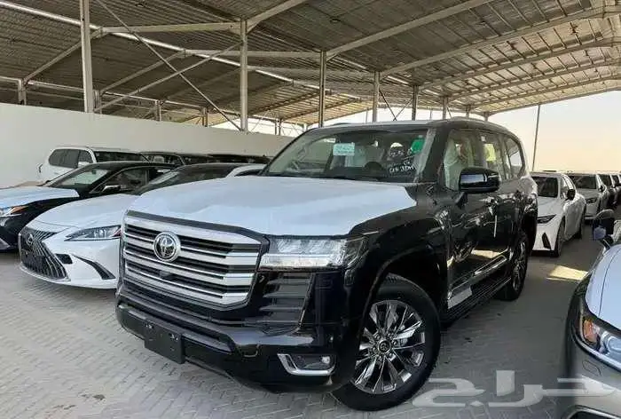 تويوتا- لاندكروزر- GXR4 -بنزين -سعودي -2025 -اسود-بطاقه 1