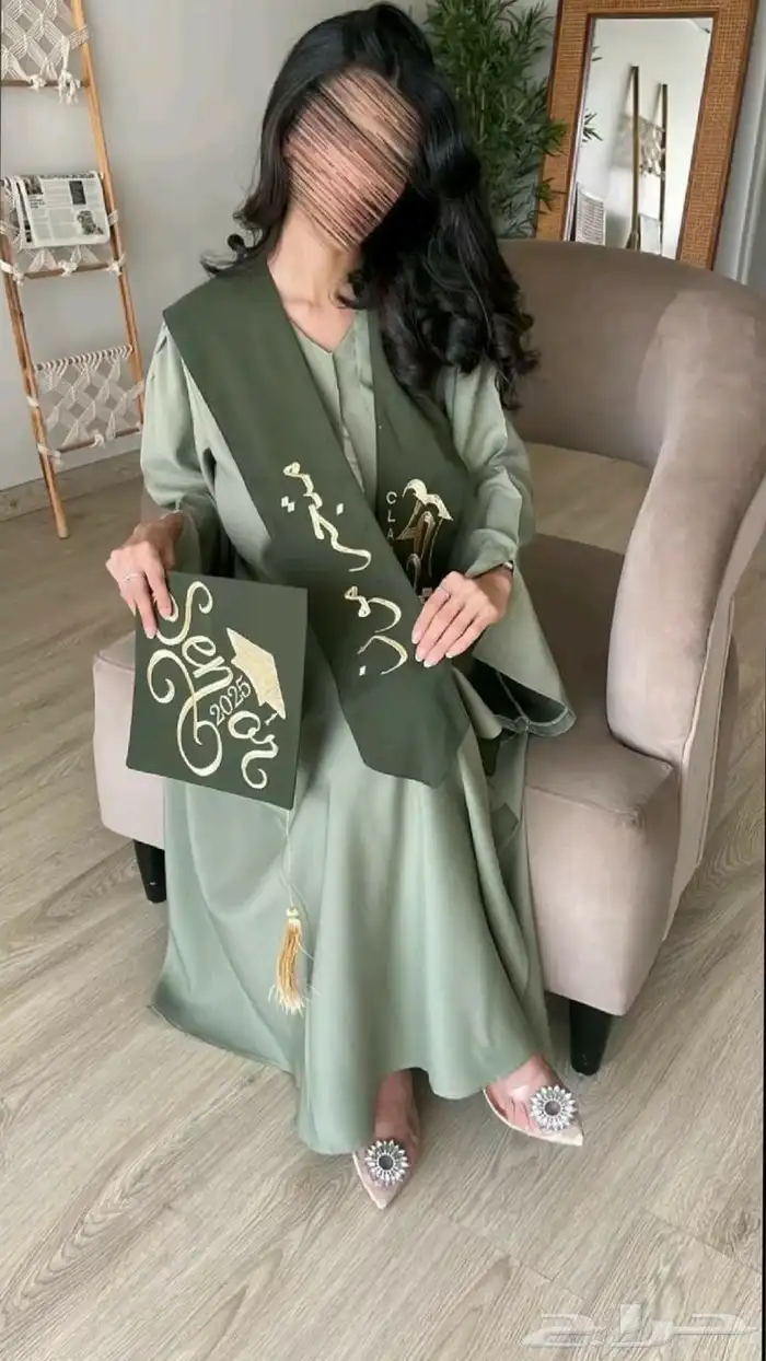 180 عبايه جديده سبب البيع اختلاف اللون عن الطالبات 0