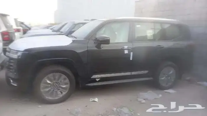 تويوتا- لاندكروزر- GXR4 -بنزين -سعودي -2025 -اسود-بطاقه 7