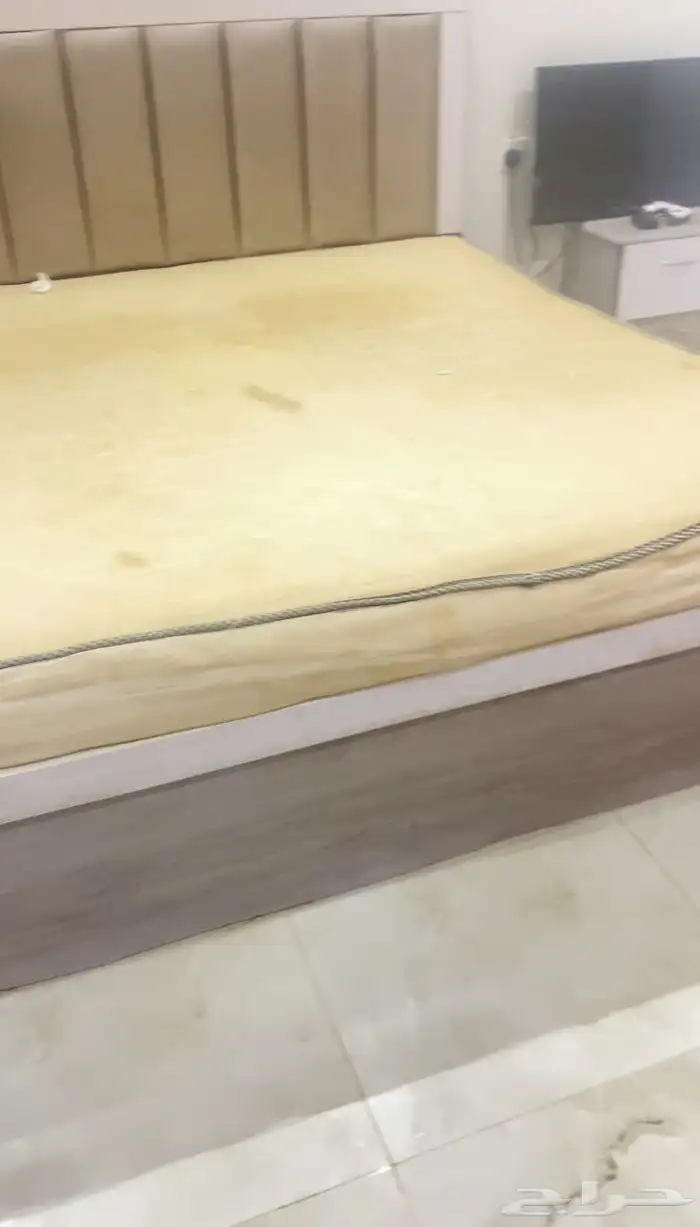 غرفه نوم تسريحه وسرير 1