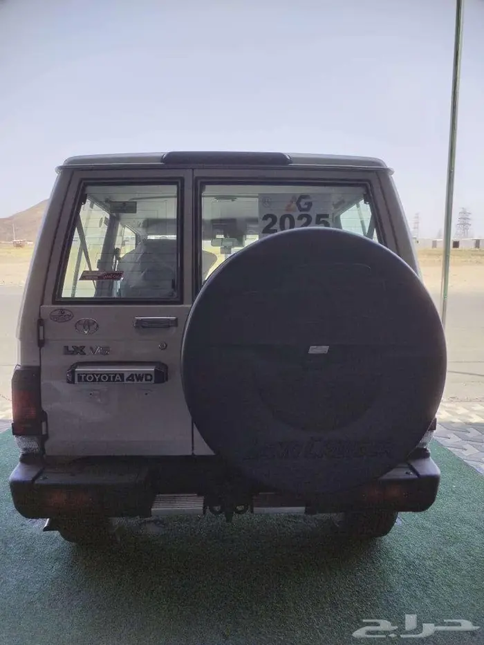 جيب ربع مصندق رفرف بنزين اتومتك فل كامل 2025 3