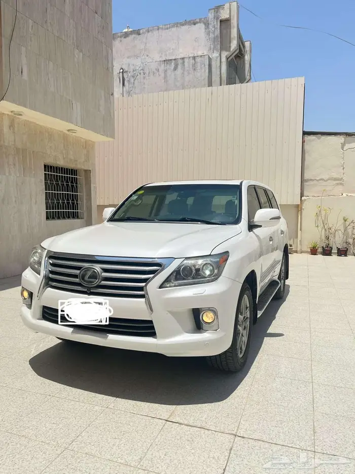 لكزس LX 570 2013 ممشى 84 الف كيلو 7