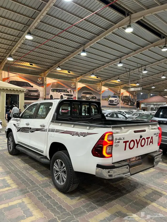 هايلوكس غمارتين S-GLX دبل اتوماتيك 2.4 ديزل 2025 سعودي 2