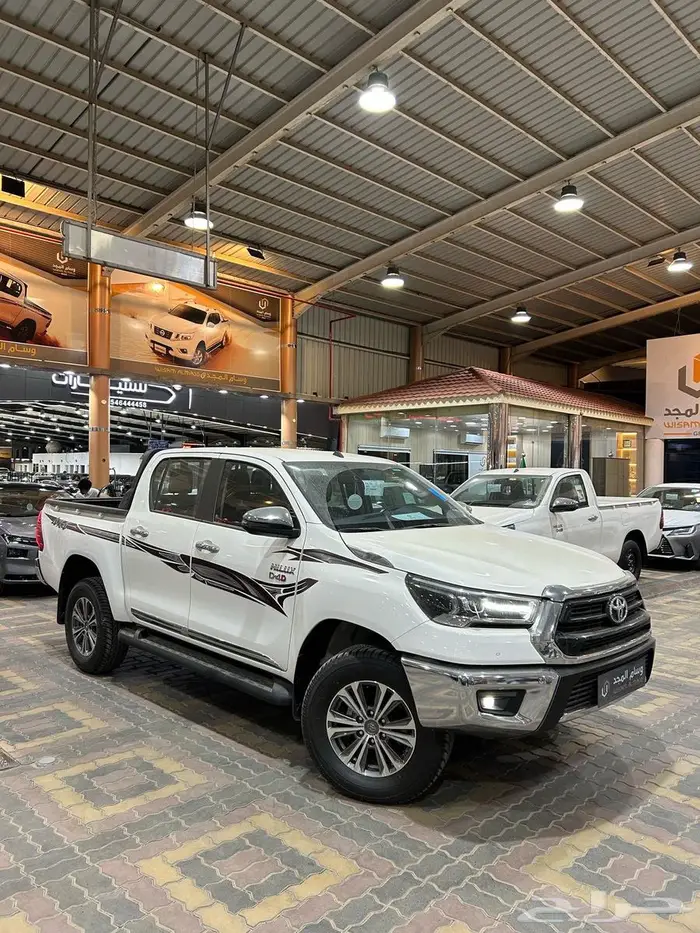 هايلوكس غمارتين S-GLX دبل اتوماتيك 2.4 ديزل 2025 سعودي 11