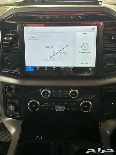 فورد F150 XLT موديل 2024 6 سلندر اسود 18