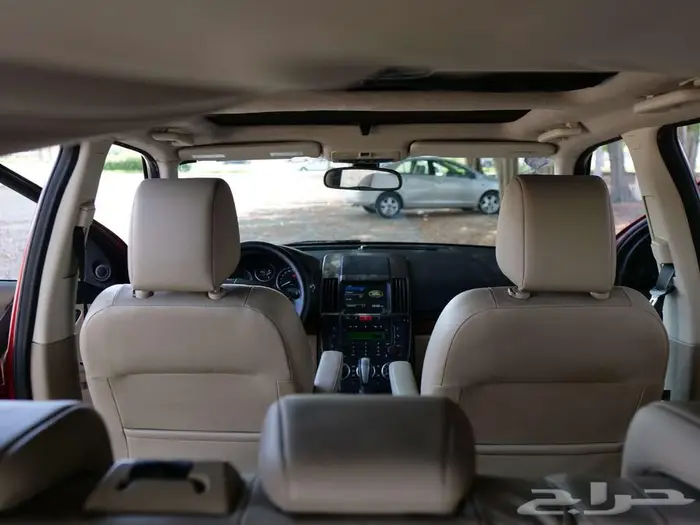 Land Rover LR2 2010 9