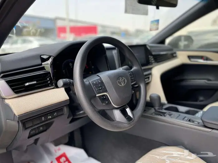 تويوتا كامري e 2025 كاش قسط ايحار منتهي بالتمليك 7