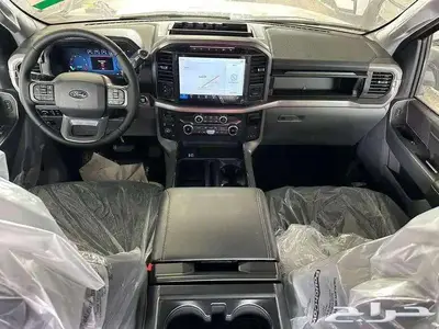 فورد F150 XLT موديل 2024 6 سلندر اسود 20