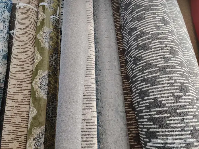 يوجد لدينا جميع انواع الموكيت التركي والحرير 4