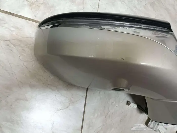 مرايه لكزس Esمن موديل 2019الى2024 7