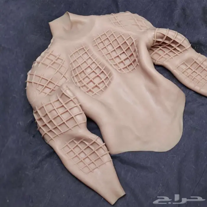 لبس بدلة العضلات بتفاصيل عالية الدقة 10