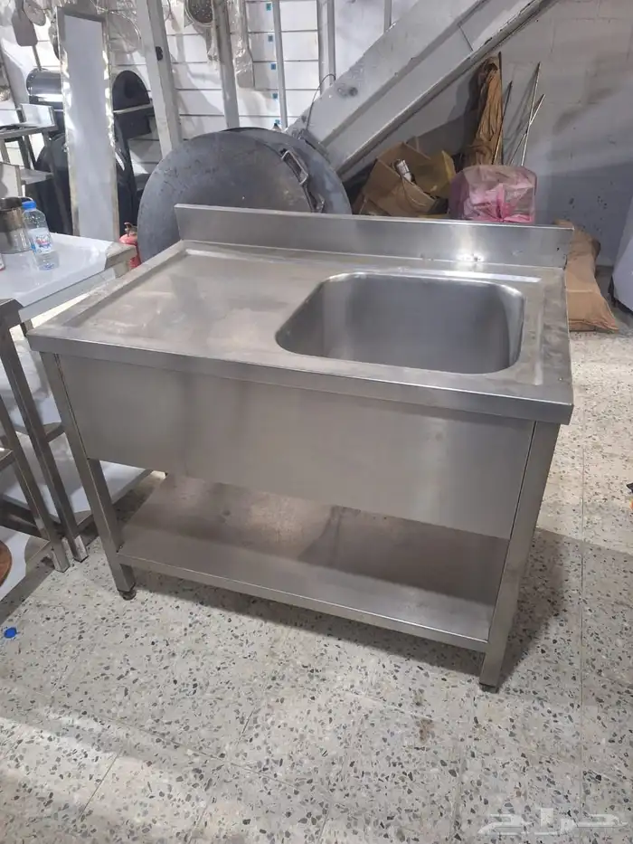 تفصيل طاولات ستيل 2