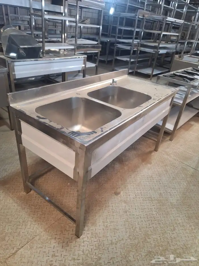 تفصيل طاولات ستيل 1