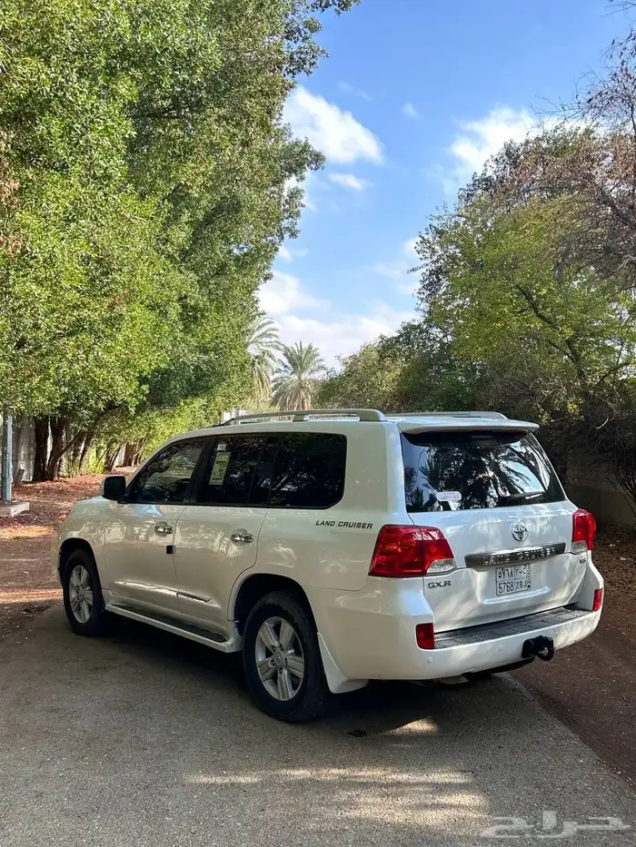 جيب للبيع 2013 14