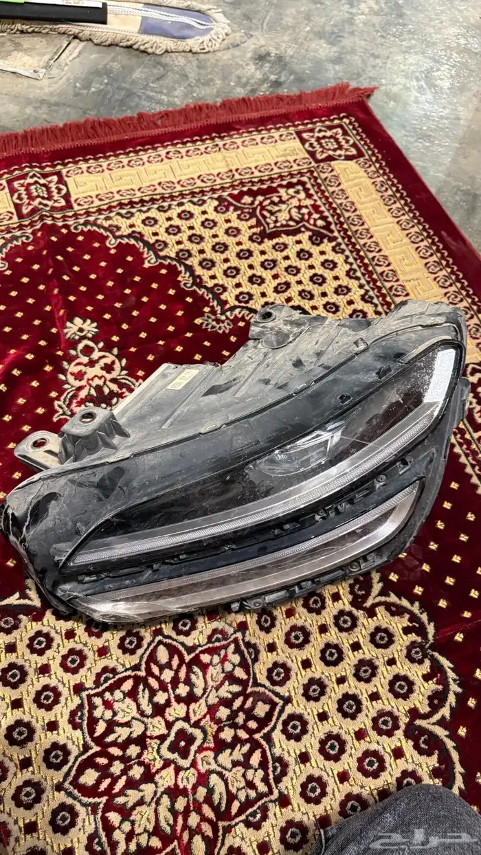 للببيع نور امامي يسار G70 2022 0