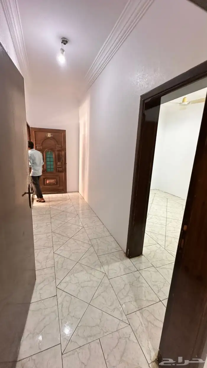 بلاط للاجاررر في الخالديه 6