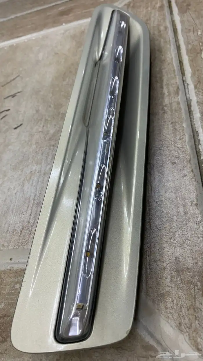 اشارة رفرف كابرس 2010 اصلية وكالة مستخدمة يمين 2