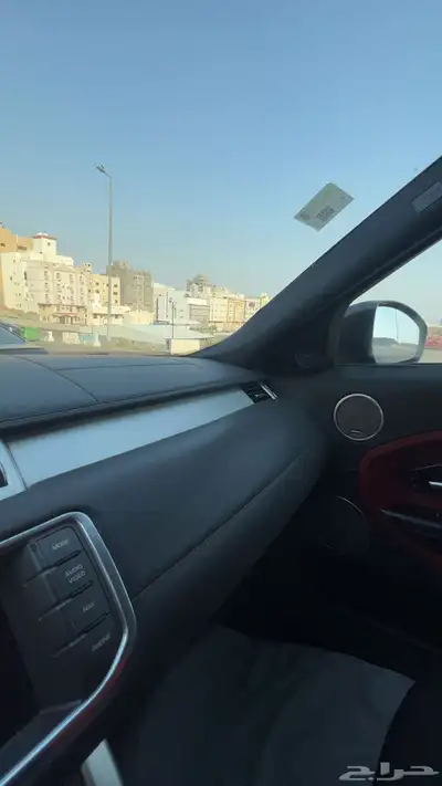 رنج روفر 2015 يوجد بها عطل في القير مفحوص ومجدد قابل بالبدل 0