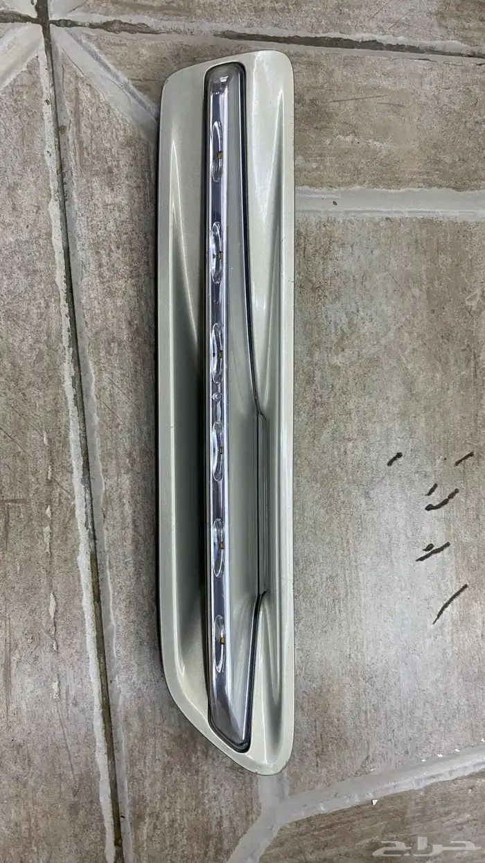 اشارة رفرف كابرس 2010 اصلية وكالة مستخدمة يمين 1