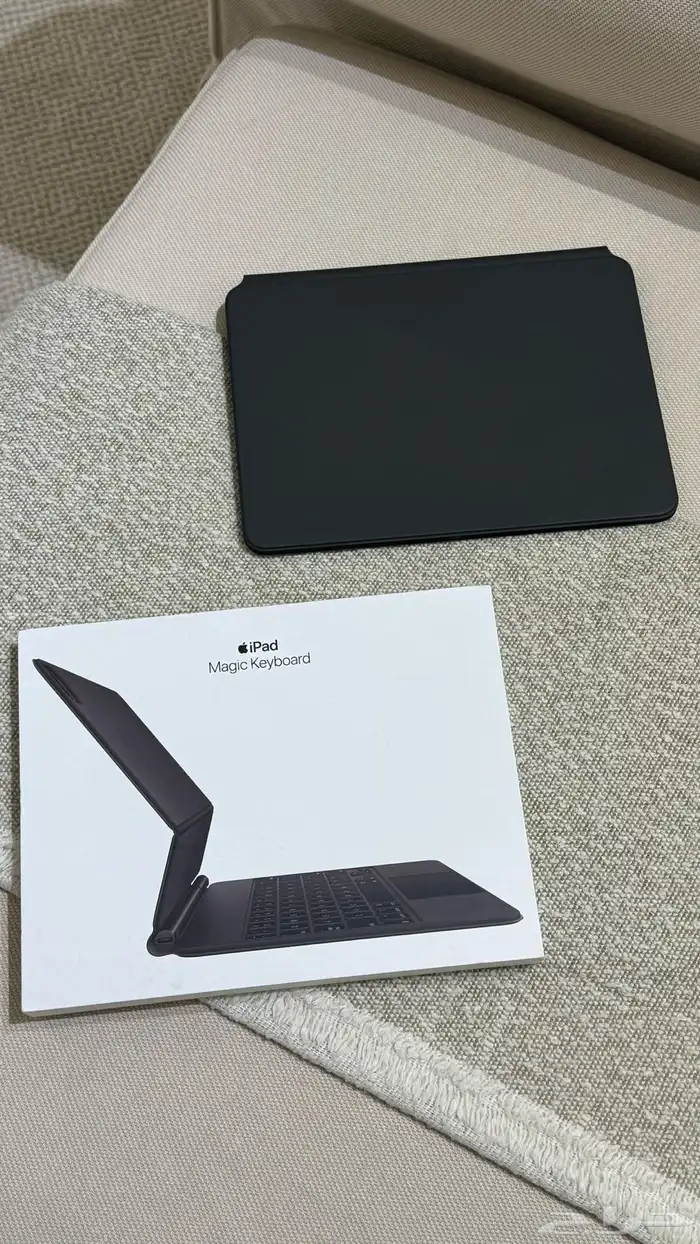 للبيع كيبورد أبل الأصلي (Magic Keyboard) للآيباد برو 0